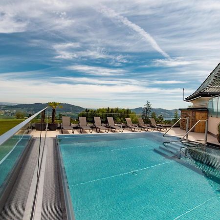 Hotel Irmgard Strass im Attergau エクステリア 写真