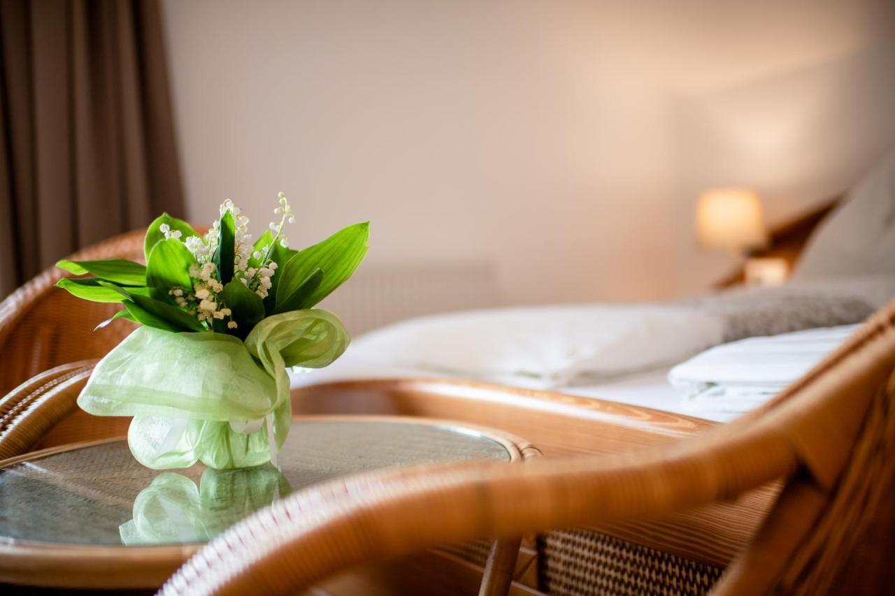 Hotel Irmgard Strass im Attergau エクステリア 写真