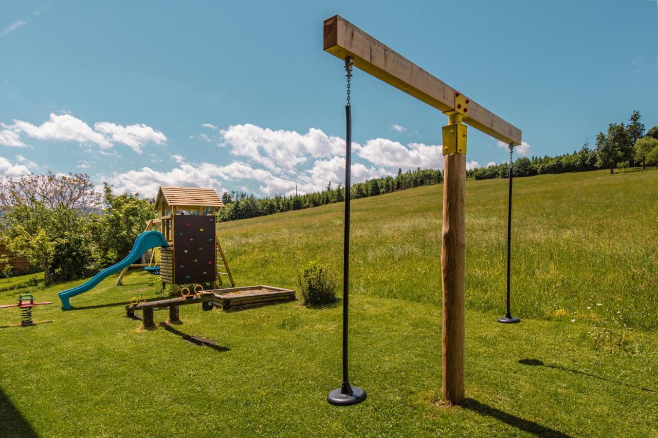 Hotel Irmgard Strass im Attergau エクステリア 写真