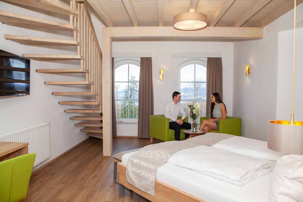 Hotel Irmgard Strass im Attergau エクステリア 写真